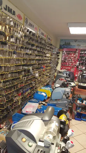 Szumniak Grzegorz. Serwis kluczowy